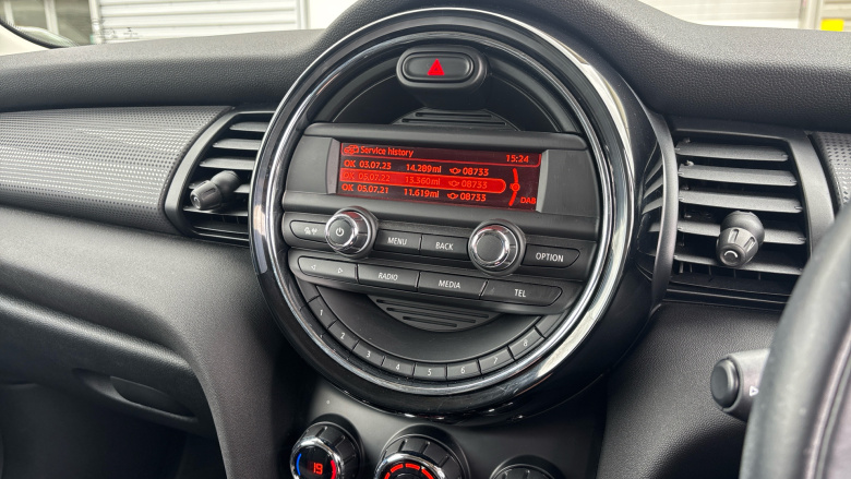 MINI Hatchback 1.5 Cooper 3dr Petrol Hatchback